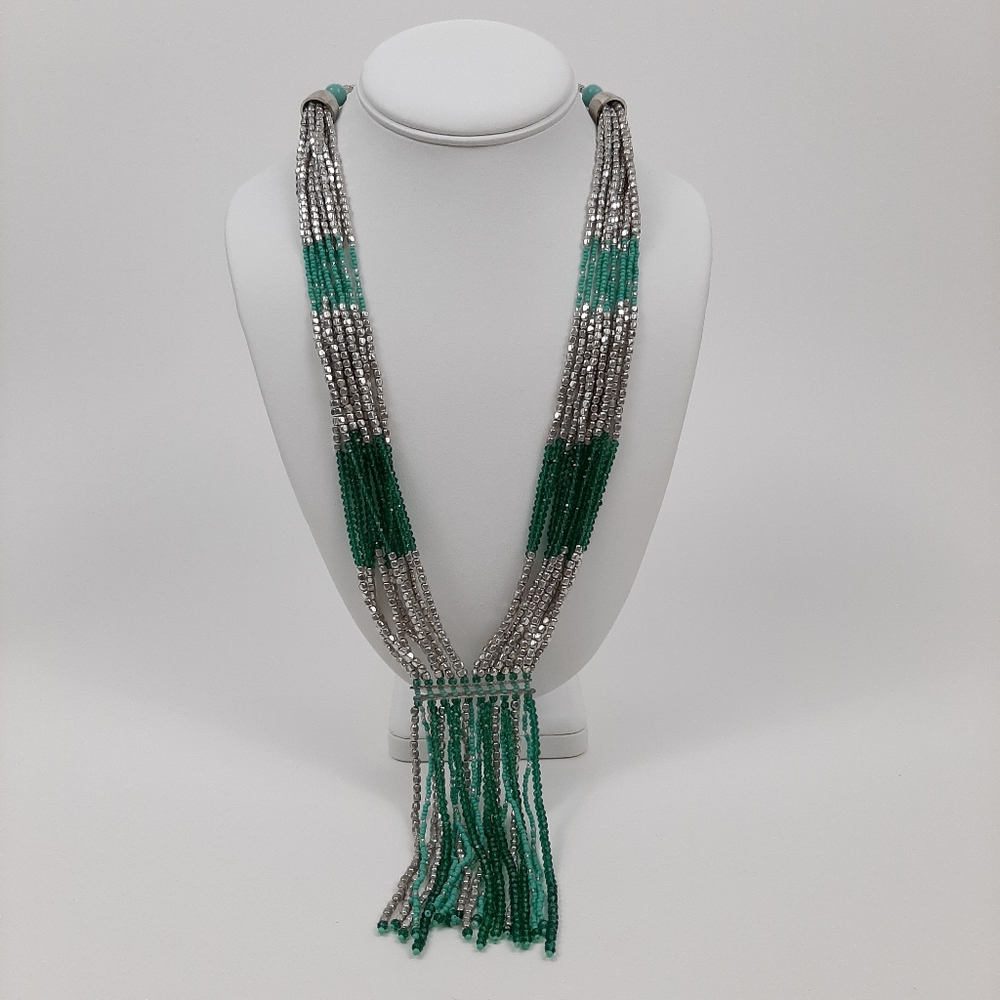Himalayan Gems Kinaara Green Potay Green and Silver Tone Beaded Necklace